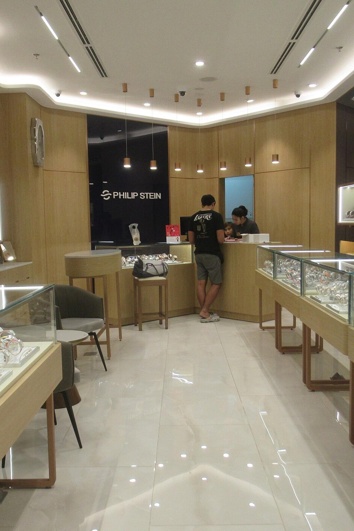Swiss watch shop